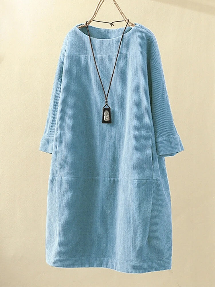 Vestido primaveral con estampado delicado y corte favorecedor – LIRESSA