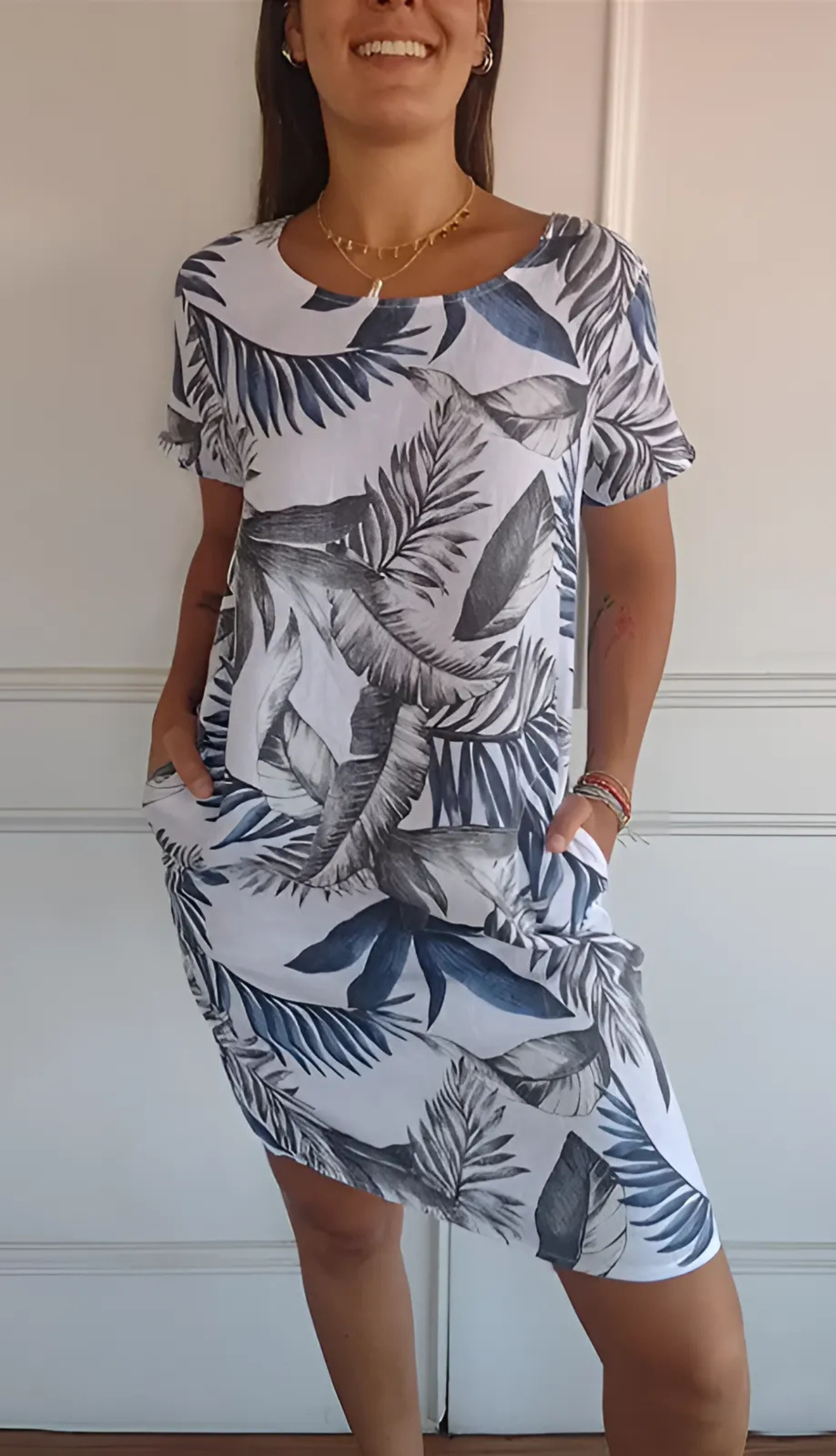 Vestido cómodo de algodón con cuello redondo y corte holgado – ELIANA