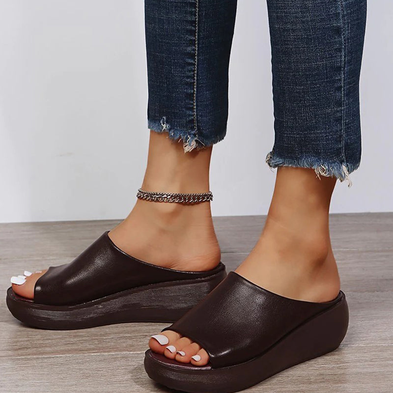 Sandalias ortopédicas de verano en piel sintética – LIVANA