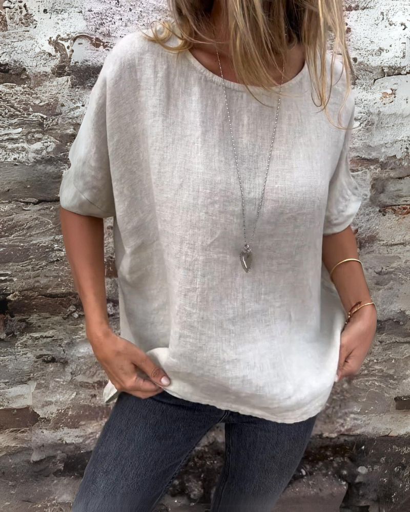Blusa básica fluida con manga corta y cuello redondo para mujer – NARA