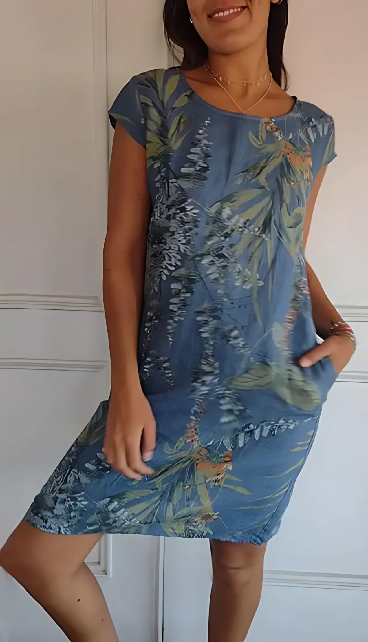 Vestido cómodo de algodón con cuello redondo y corte holgado – ELIANA