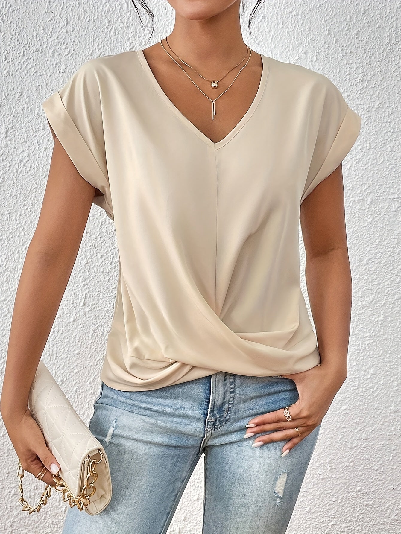 Blusa con escote en V y drapeado cruzado para mujer – NARELIA