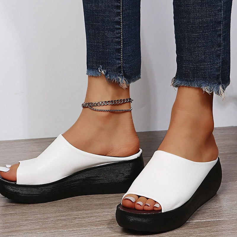 Sandalias ortopédicas de verano en piel sintética – LIVANA