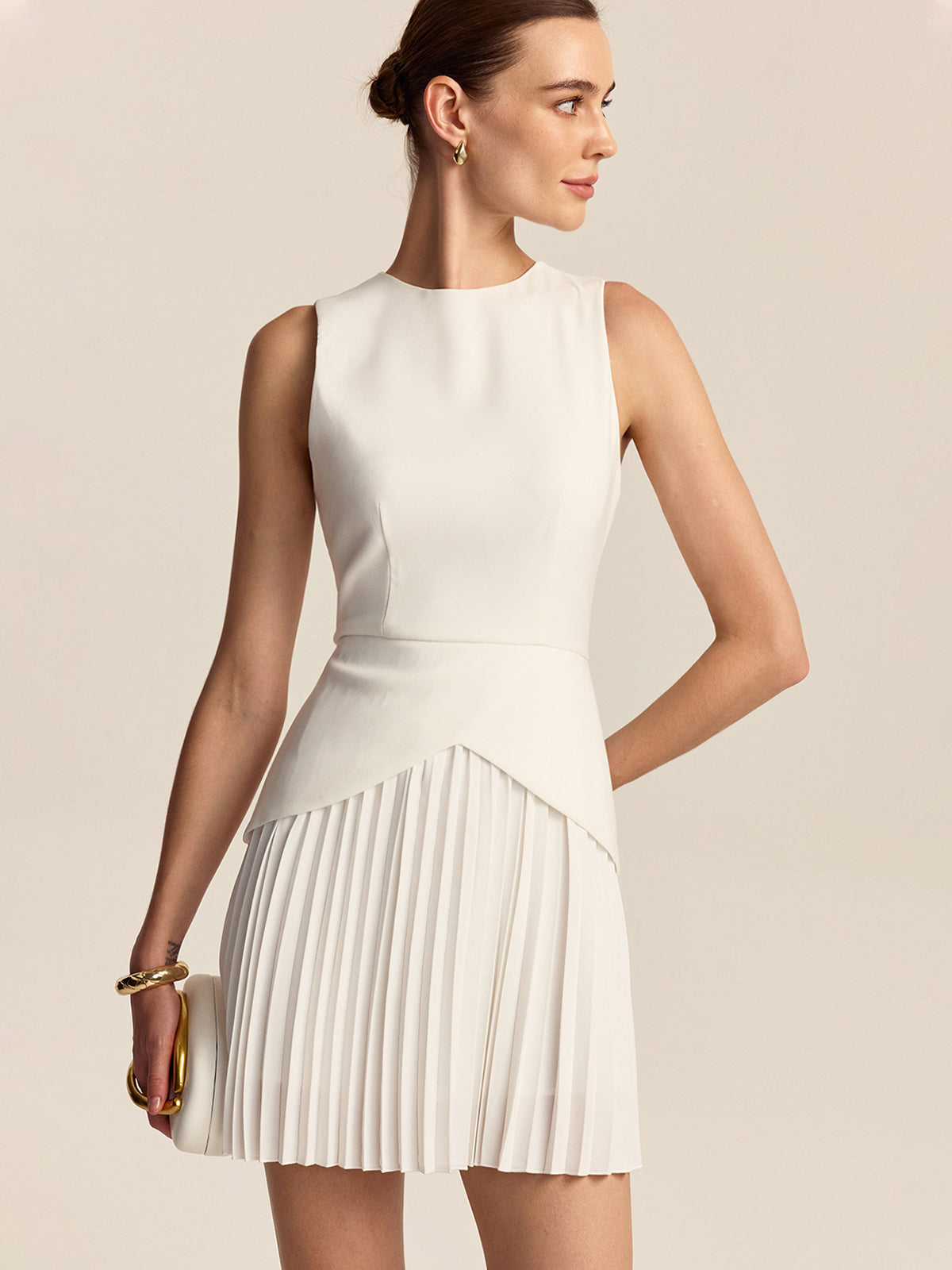 Vestido mini con dobladillo plisado – ARIA