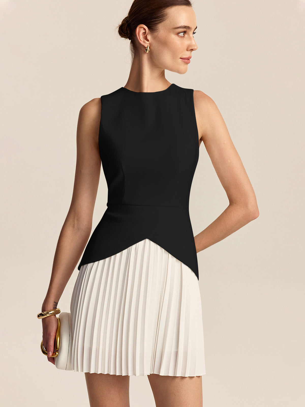 Vestido mini con dobladillo plisado – ARIA