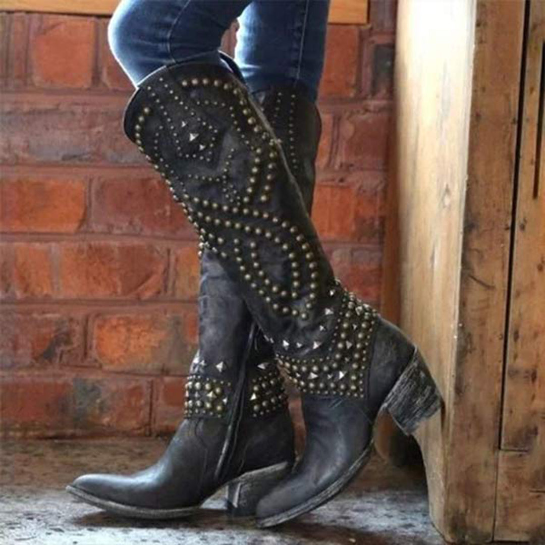 JOAN – Botas con tachuelas metálicas y tacón grueso para mujer