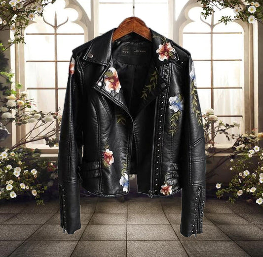 Chaqueta elegante de mujer con estampado floral y corte moderno – CLAUDIA