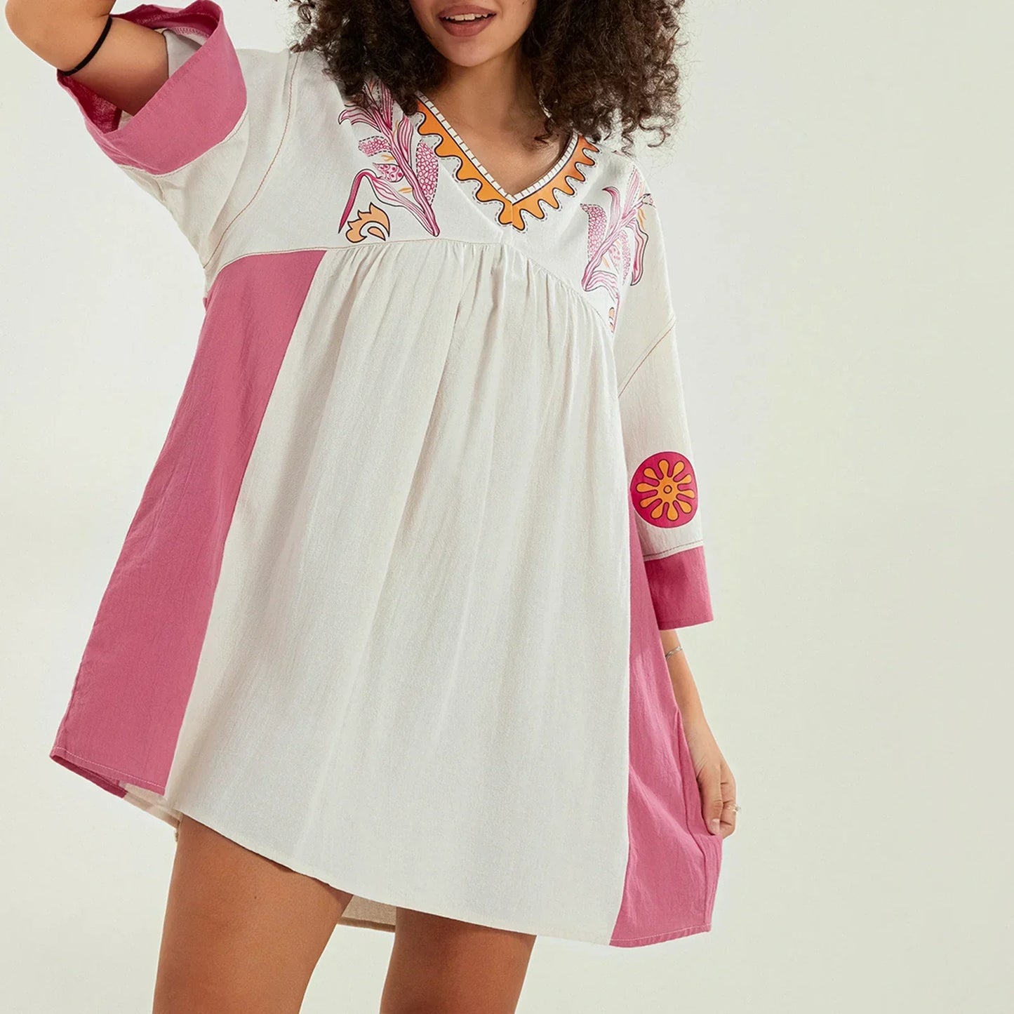 Vestido tipo túnica de mujer con escote en V y bordados decorativos – MABRIELA