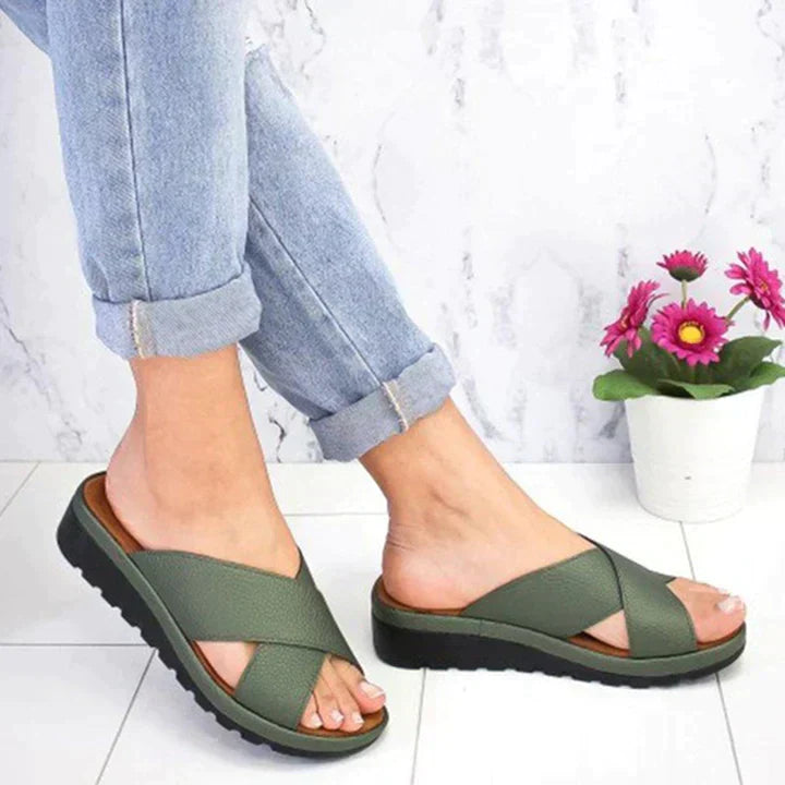 Sandalias femeninas con tiras cruzadas – Lureza
