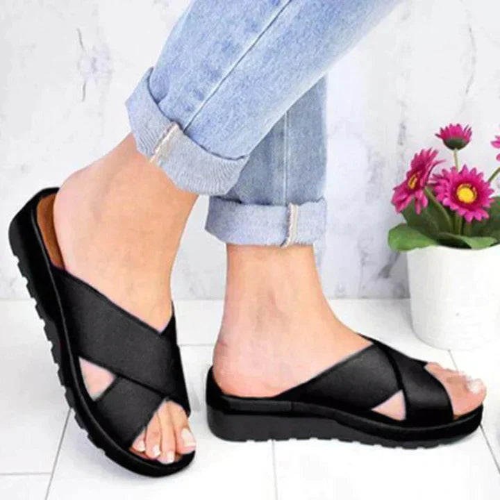 Sandalias femeninas con tiras cruzadas – Lureza