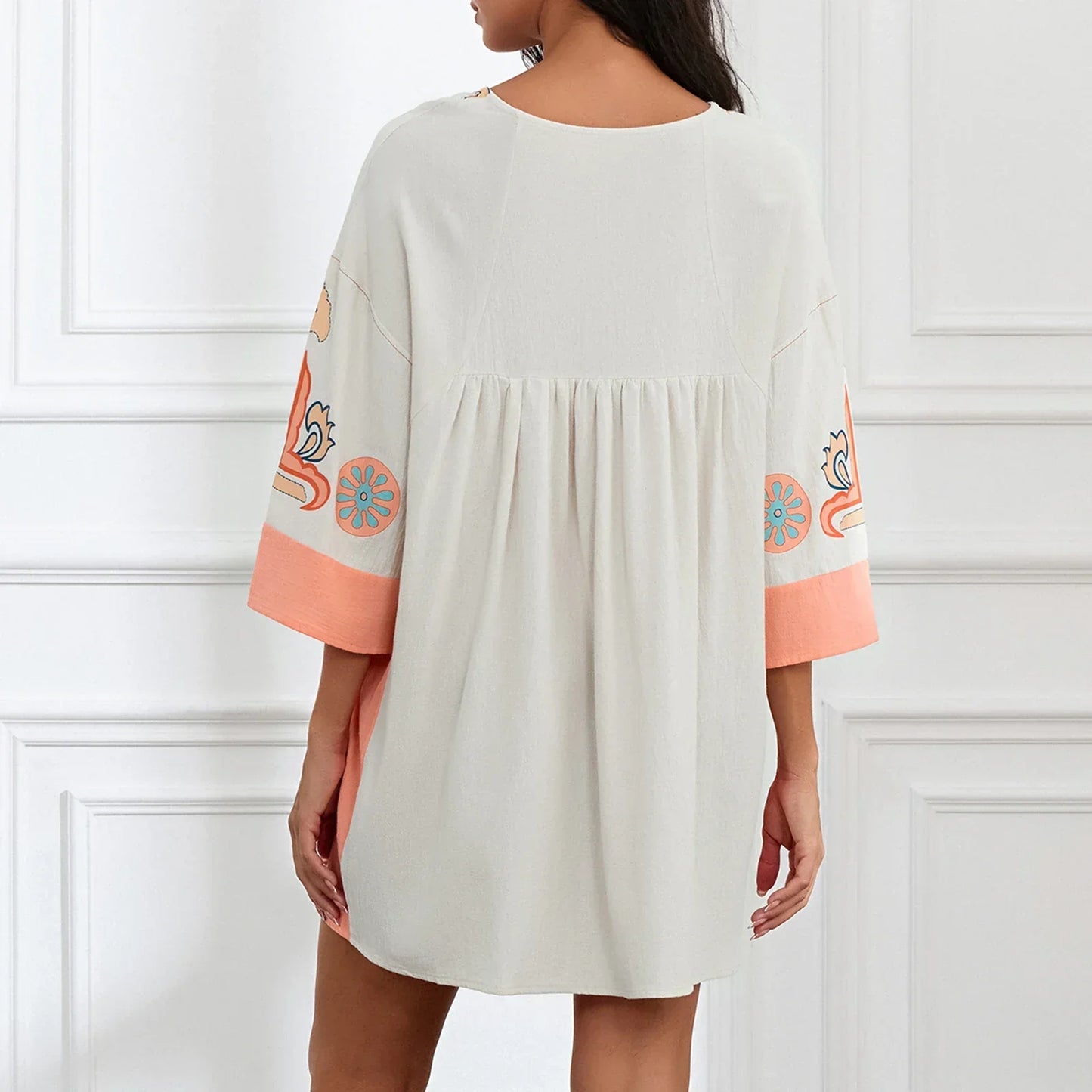 Vestido tipo túnica de mujer con escote en V y bordados decorativos – MABRIELA