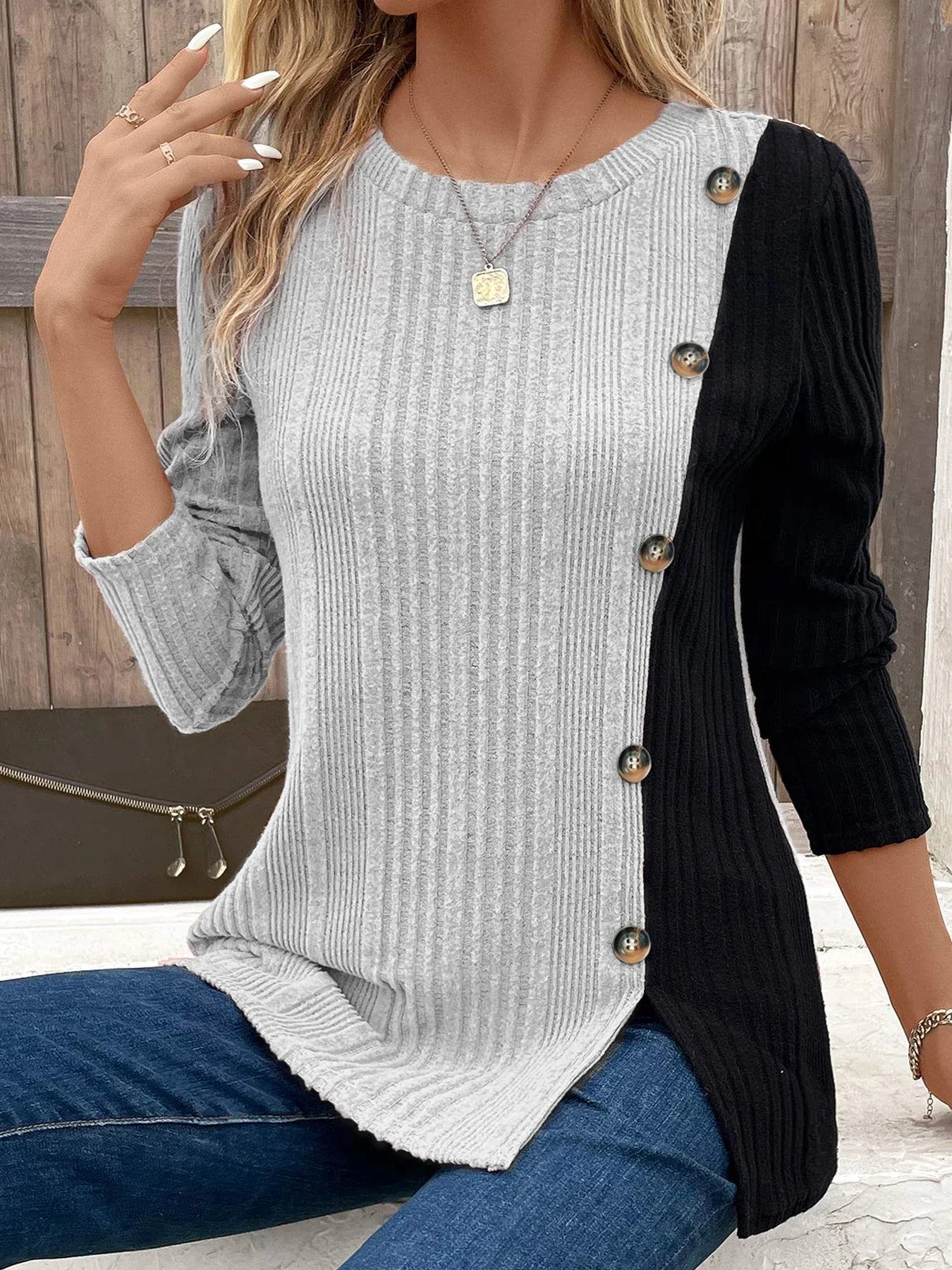 ANNALISA - Camiseta de manga larga con detalles de bloques de color y ribetes con botones para mujeres