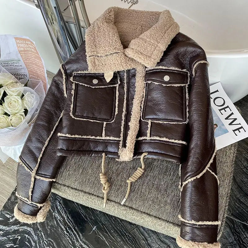 THALASSA - Chaqueta de cuero con cremallera, forro polar y bolsillos delanteros para mujeres