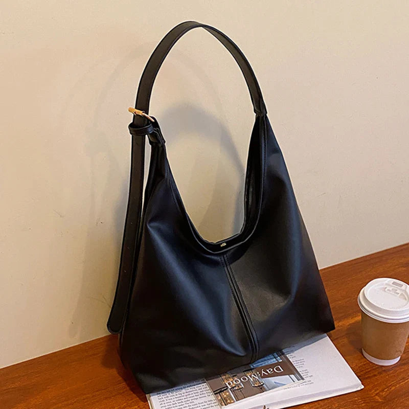 LEYNA - Bolso sofisticado con diseño minimalista para mujer