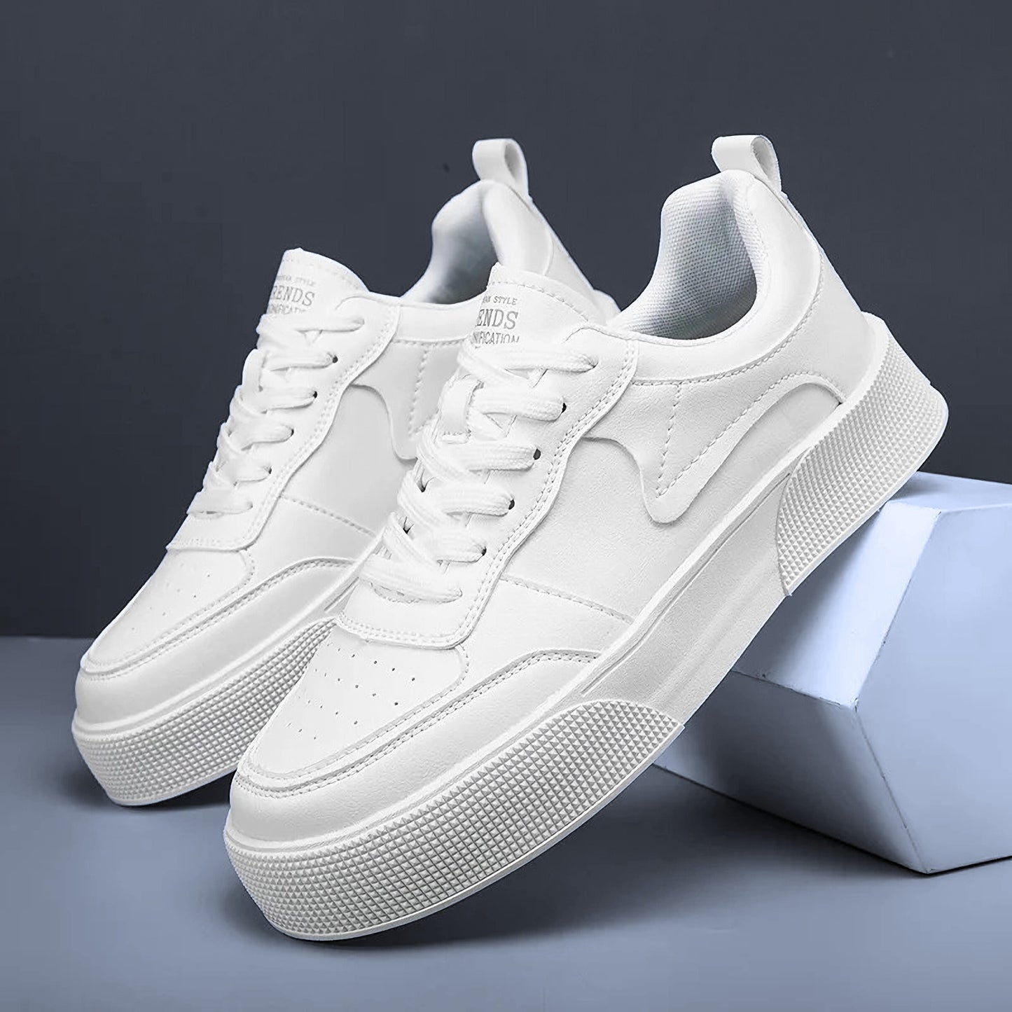 Zapatillas bajas de hombre con suela gruesa y acabado limpio – RAYDEN