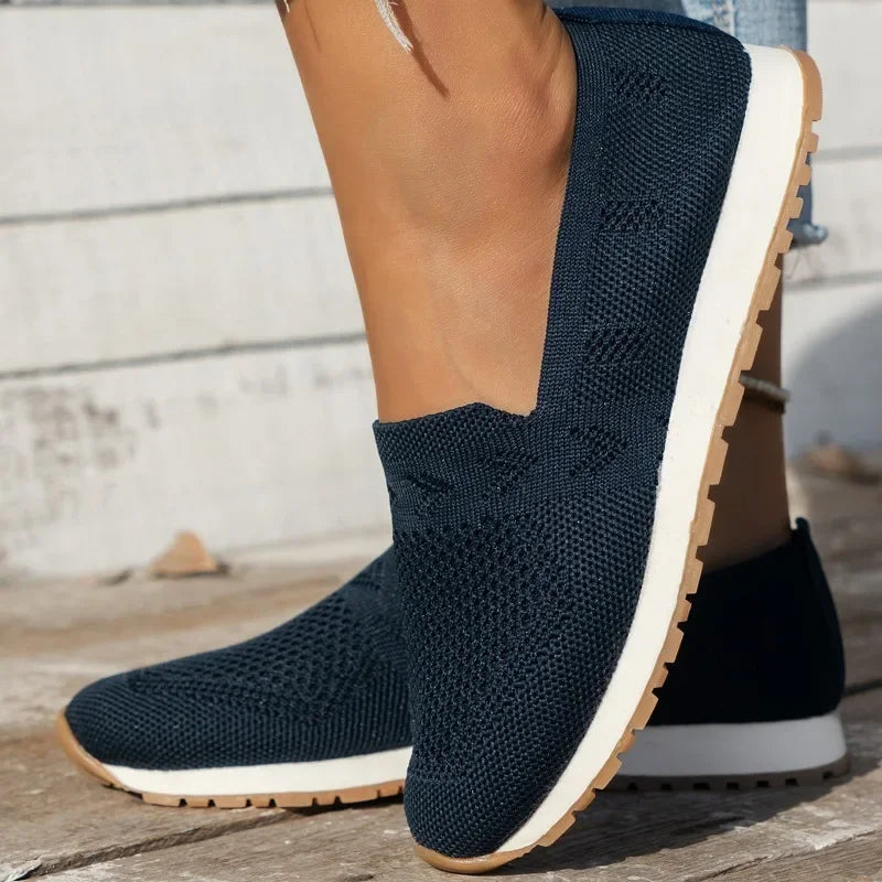Zapatillas ligeras de malla para mujer, perfectas para caminar con comodidad y estilo – LUZIA