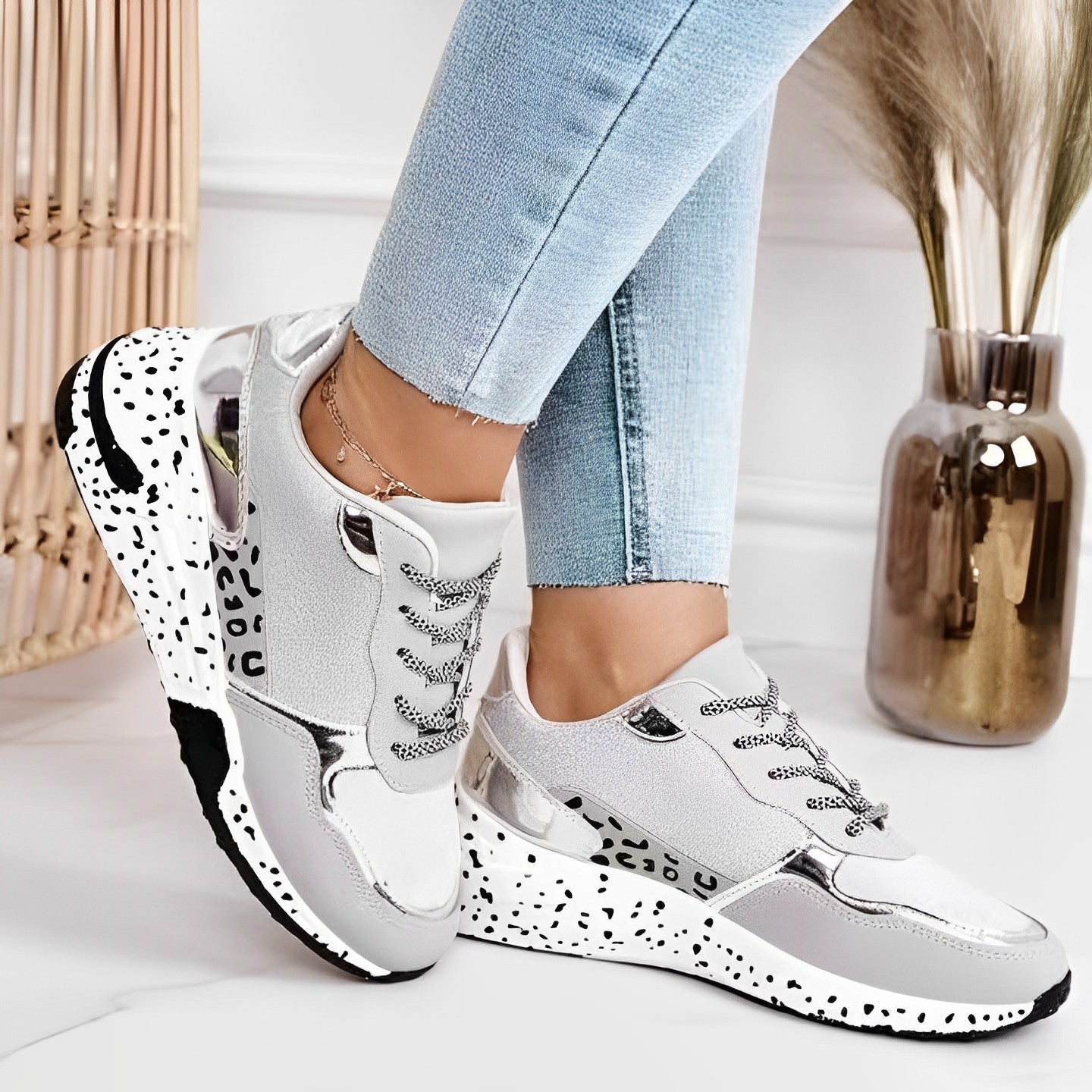 Zapatillas ortopédicas de mujer con suela flexible y soporte plantar – WALKARIA