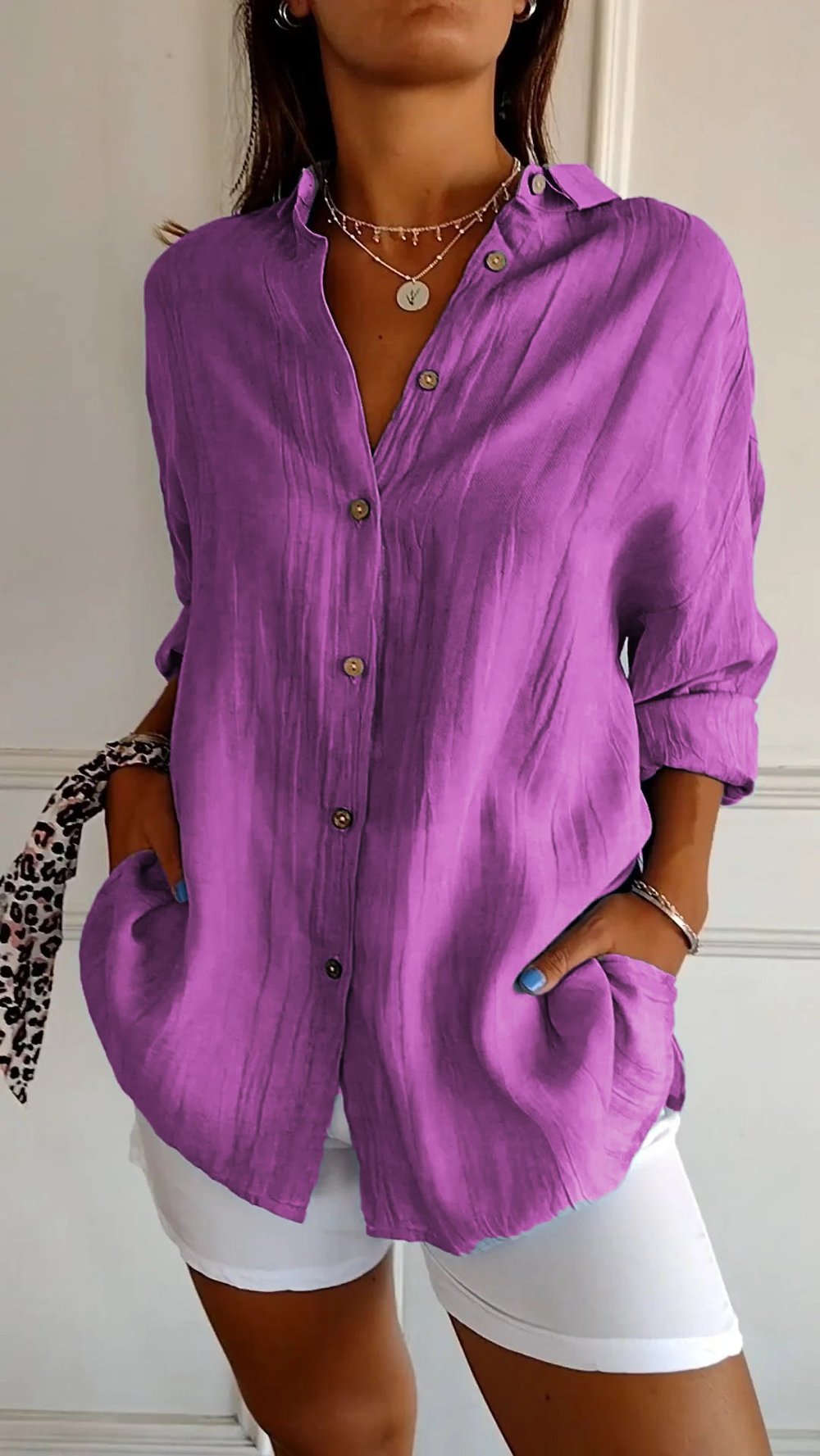 Blusa primaveral de manga larga con detalles delicados – SERENNA