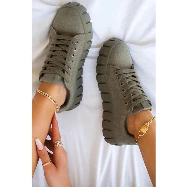 Zapatillas chunky para mujer con diseño moderno y suela elevada – PRISMAH