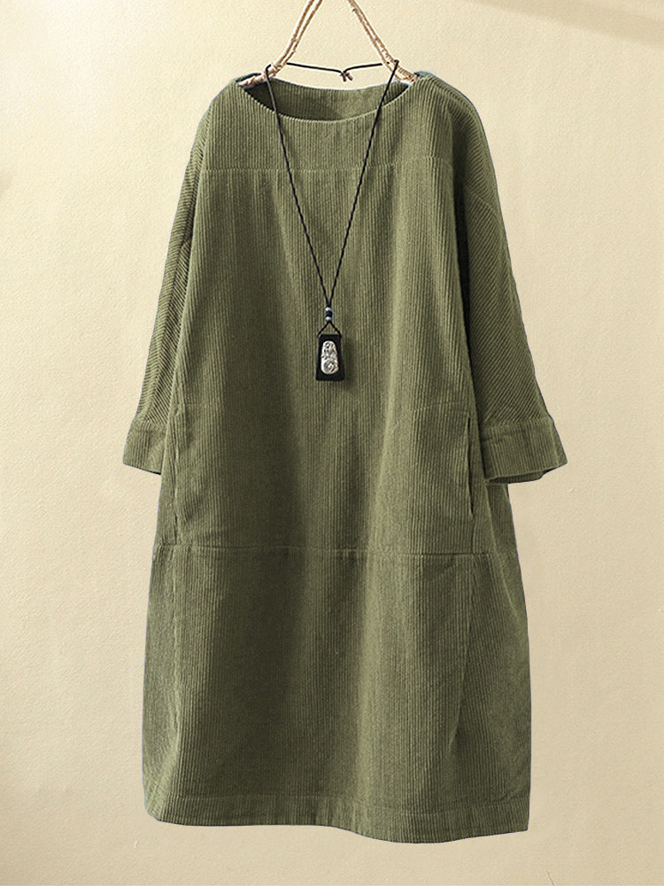Vestido primaveral con estampado delicado y corte favorecedor – LIRESSA
