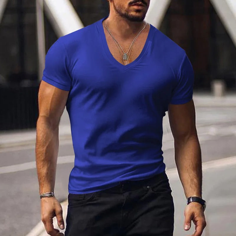 Camiseta slim fit de hombre con escote en V profundo – VOLKER