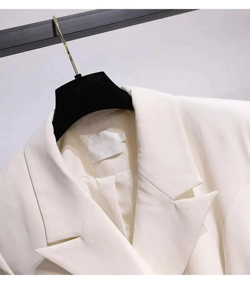 SOFIA - Abrigo estilo gabardina con corte ajustado para mujer