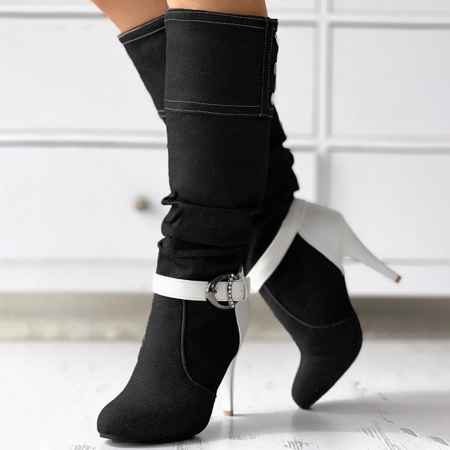LIV - Botas altas con diseño patchwork y botones decorativos