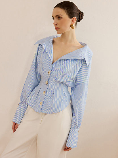 Camisa de rayas con cuello y diseño entallado en la cintura – ARIA
