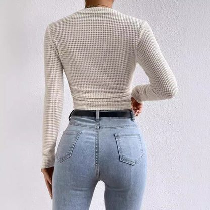 Crop top de mujer con mangas largas y diseño ajustado – DÁRCINE