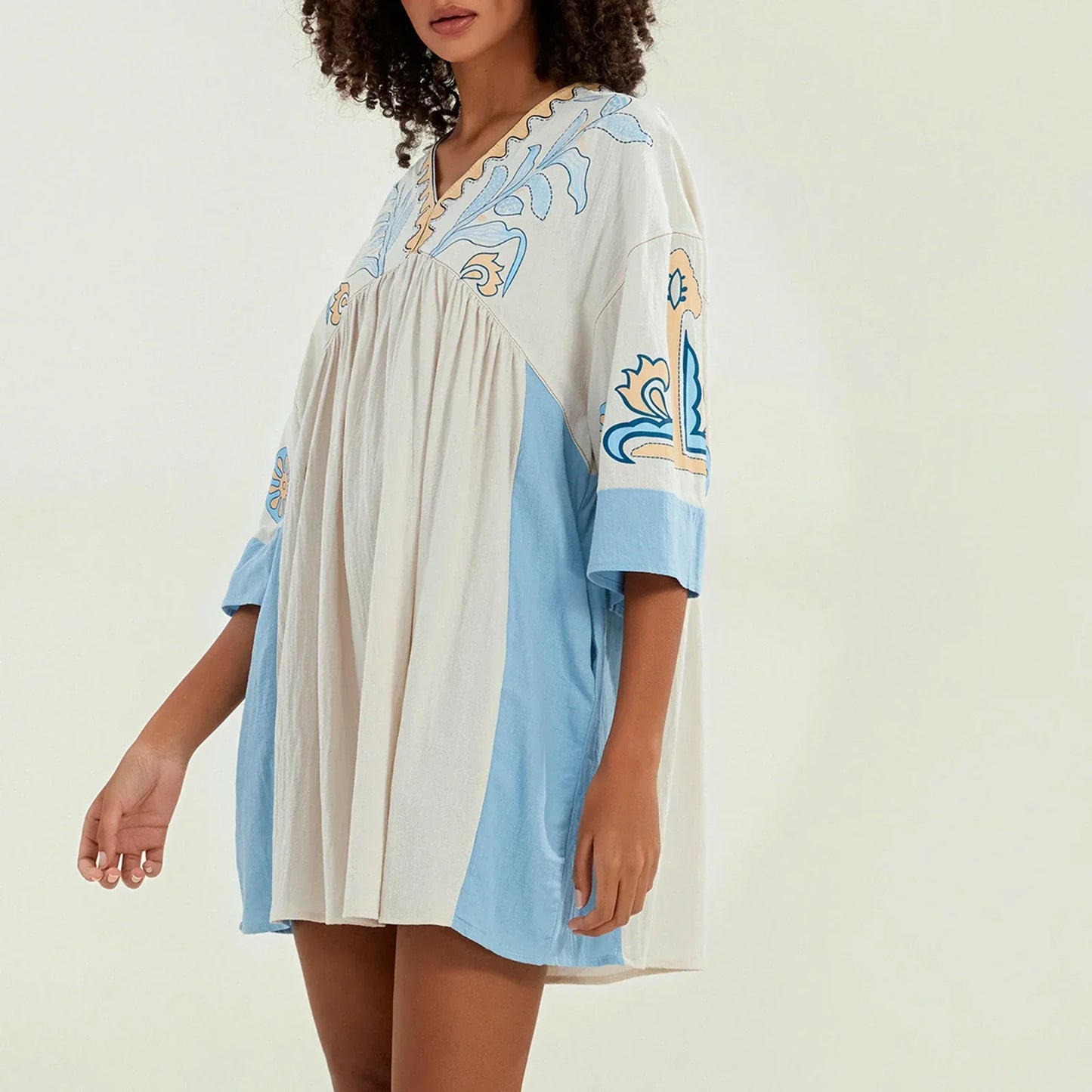 Vestido tipo túnica de mujer con escote en V y bordados decorativos – MABRIELA