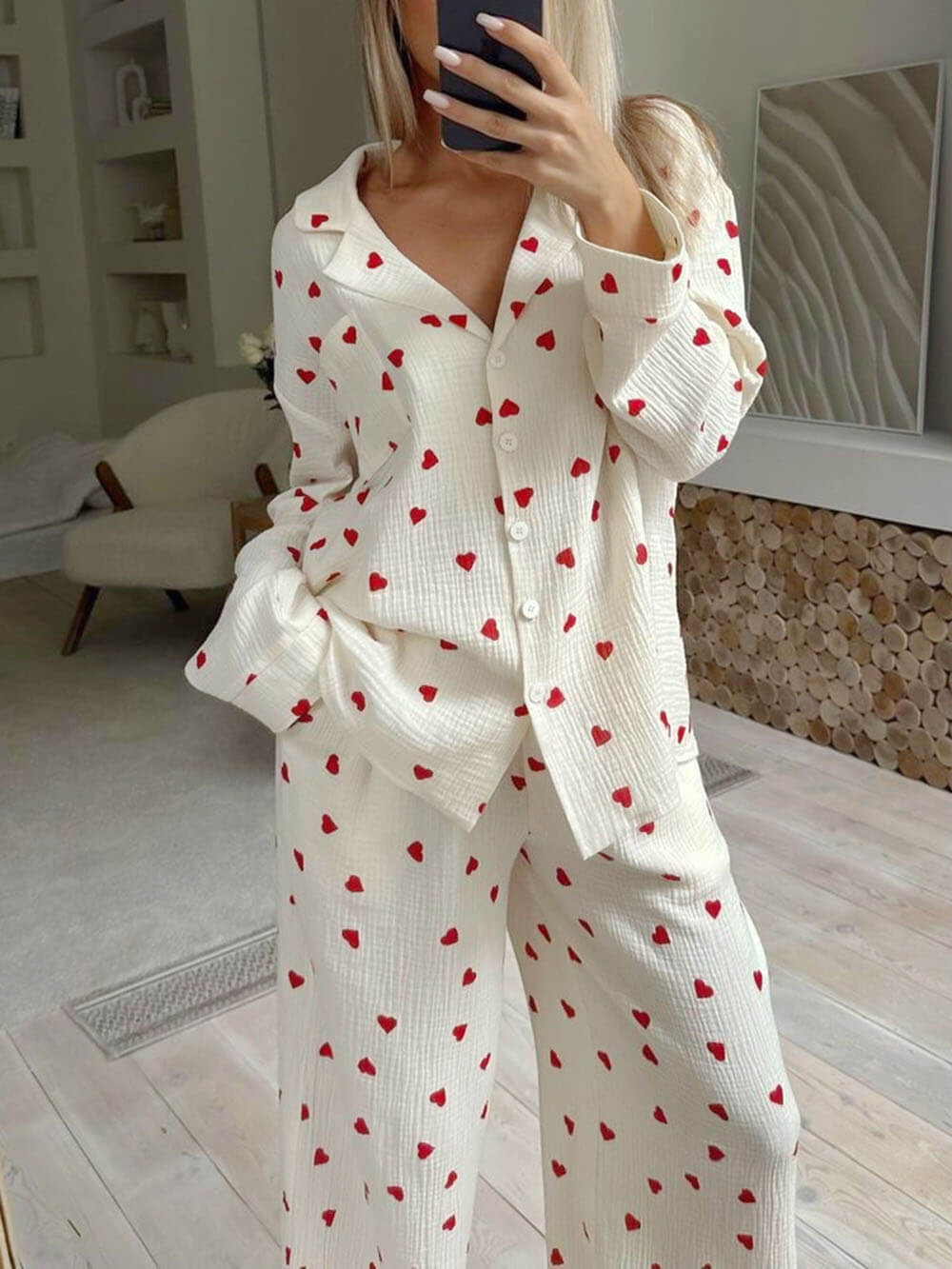 Conjunto cómodo para mujer con estampado de corazones – AMÉLY