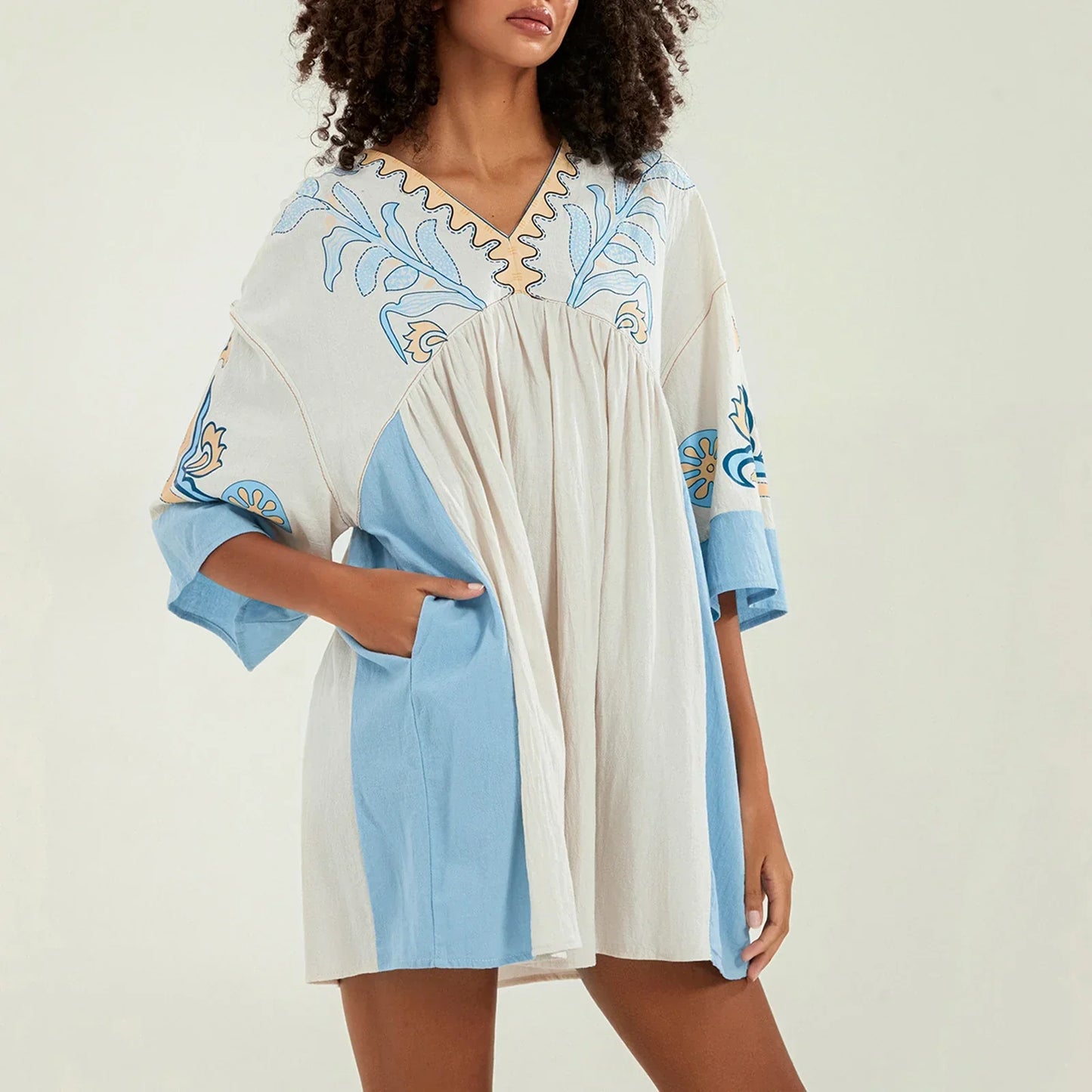 Vestido tipo túnica de mujer con escote en V y bordados decorativos – MABRIELA