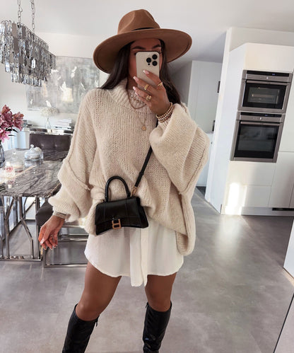 Suéter oversize de mujer en color beige – NATELA