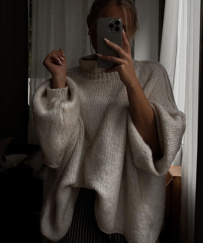 Suéter oversize de mujer en color beige – NATELA