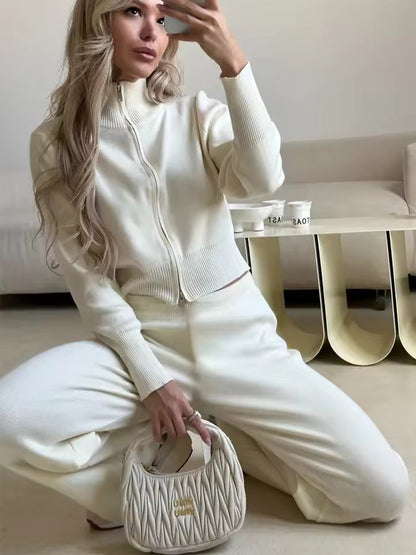 Conjunto de dos piezas para mujer con chaqueta de cremallera y pantalón ancho – LUNARIA