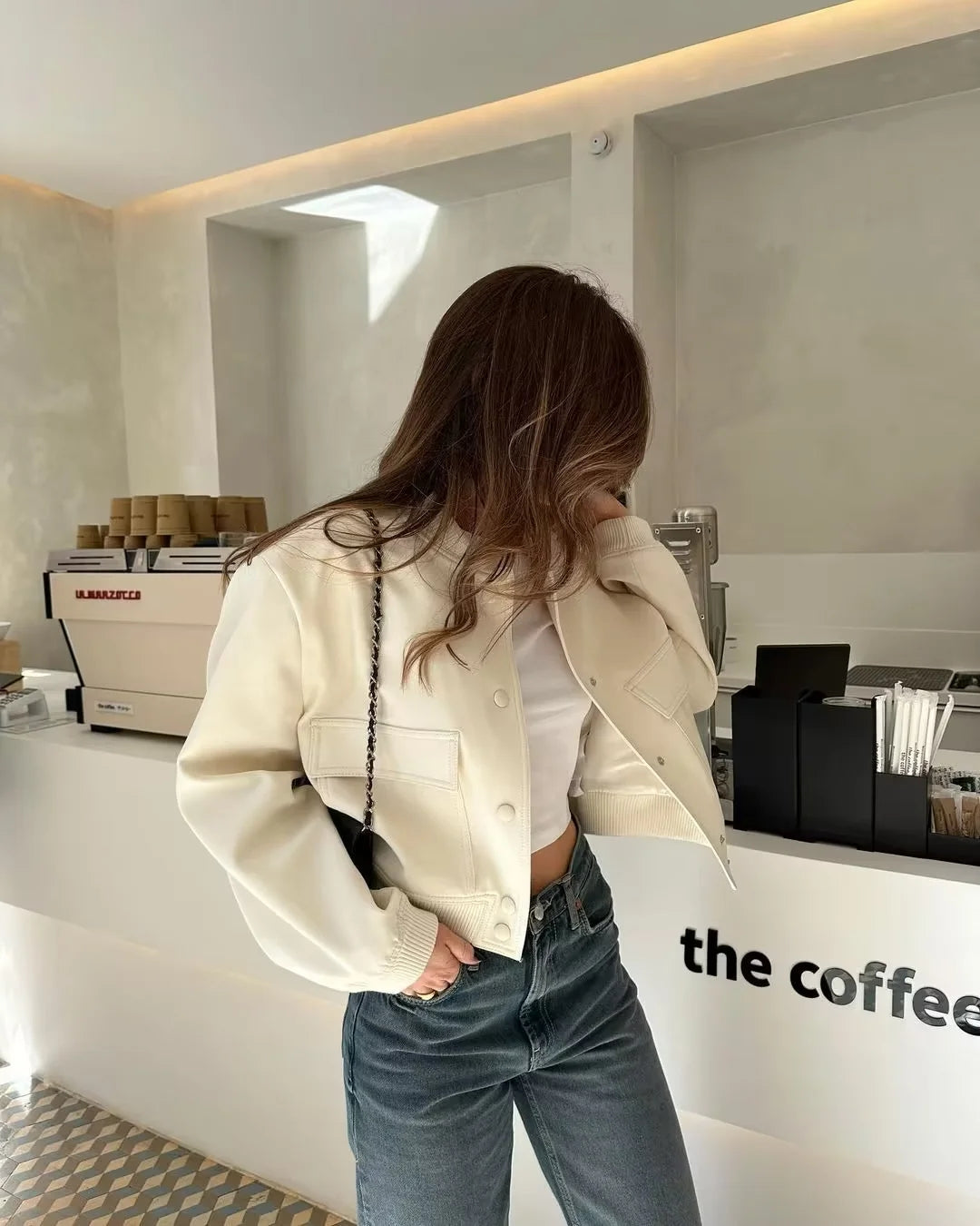BEIGE – Chaqueta bomber oversize corta para mujer