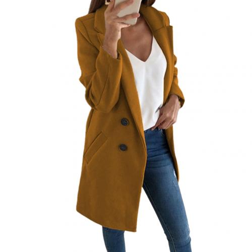Blazer larga entallada con doble botonadura y solapa clásica – NERIZA