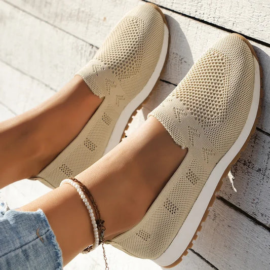 Zapatillas ligeras de malla para mujer, perfectas para caminar con comodidad y estilo – LUZIA