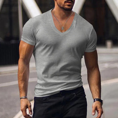 Camiseta slim fit de hombre con escote en V profundo – VOLKER