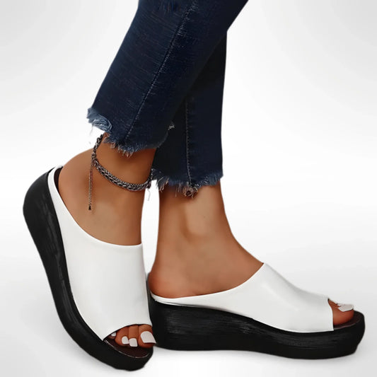 Sandalias ortopédicas de verano en piel sintética – LIVANA
