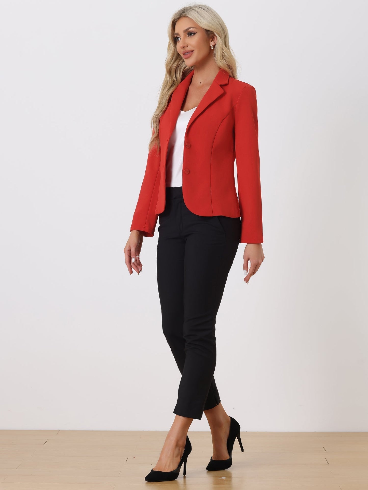 Blazer entallado de mujer con solapa y botones – ELENORA